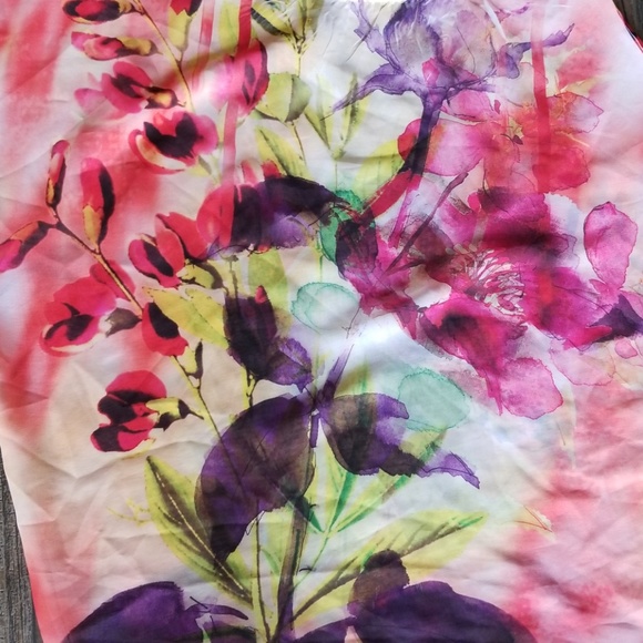 Off the shoulder shirt - Picture 2 of 3